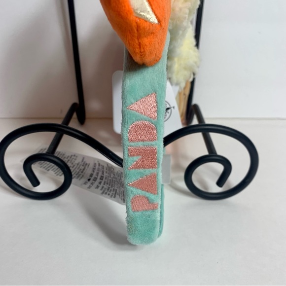 NWT. Turning Red ears. Minnie transforms the typical mouse ear headband - Picture 5 of 11